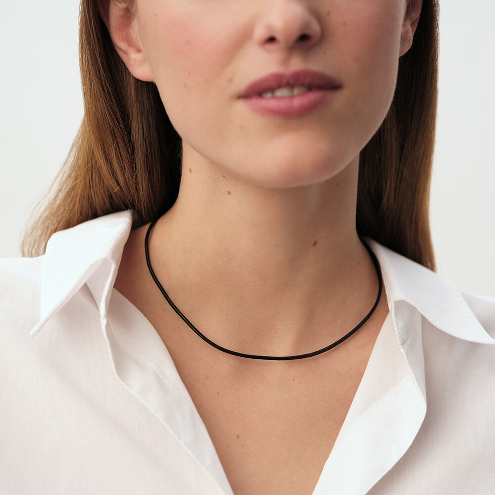 Collar corto CUERO - Negro / Oro - Collar corto  | Agatha